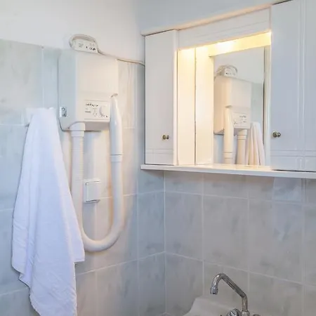 Appart hôtel ναυτιλοσ 2*